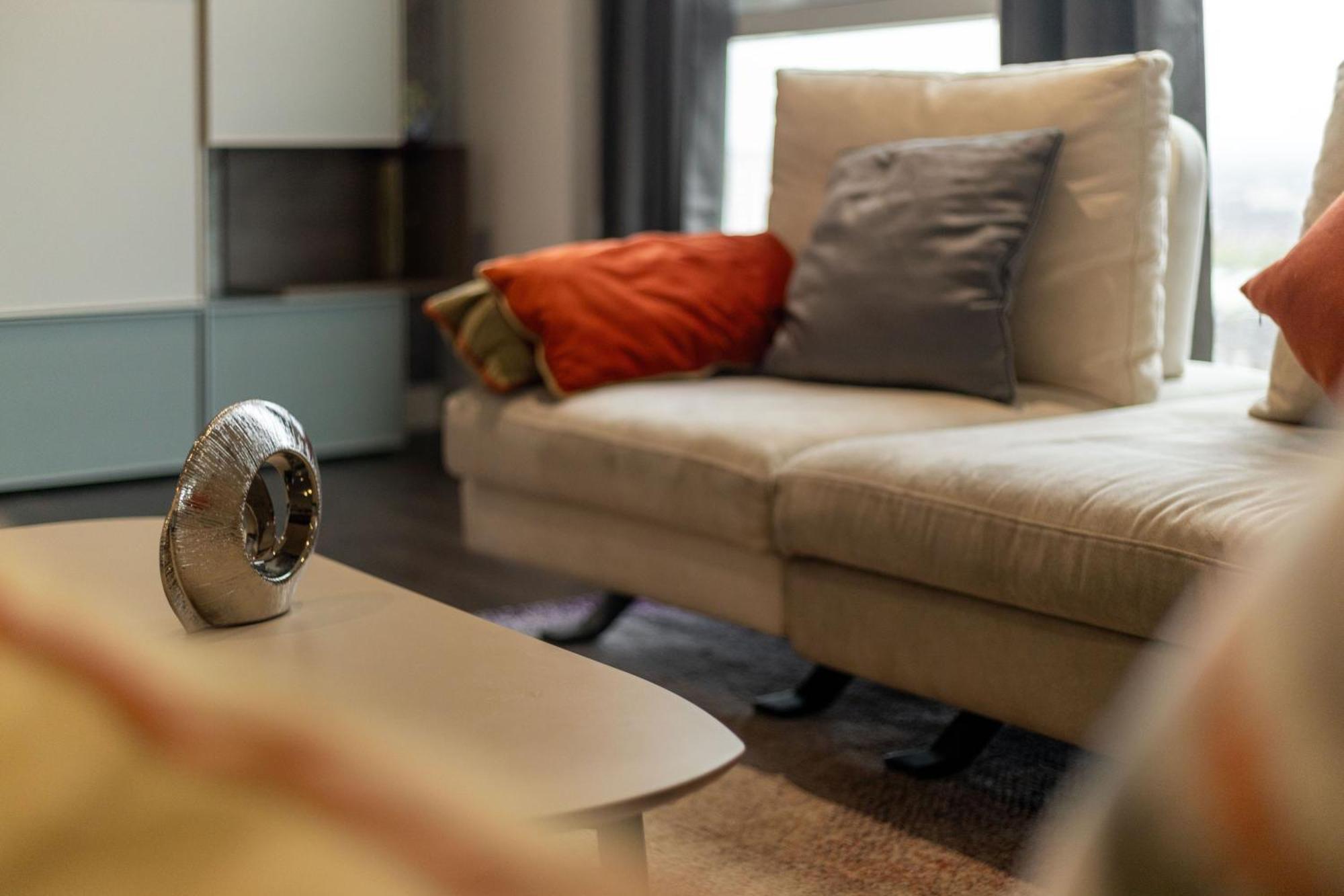 Stunning 360º View Luxurious Penthouse Daire Londra Dış mekan fotoğraf