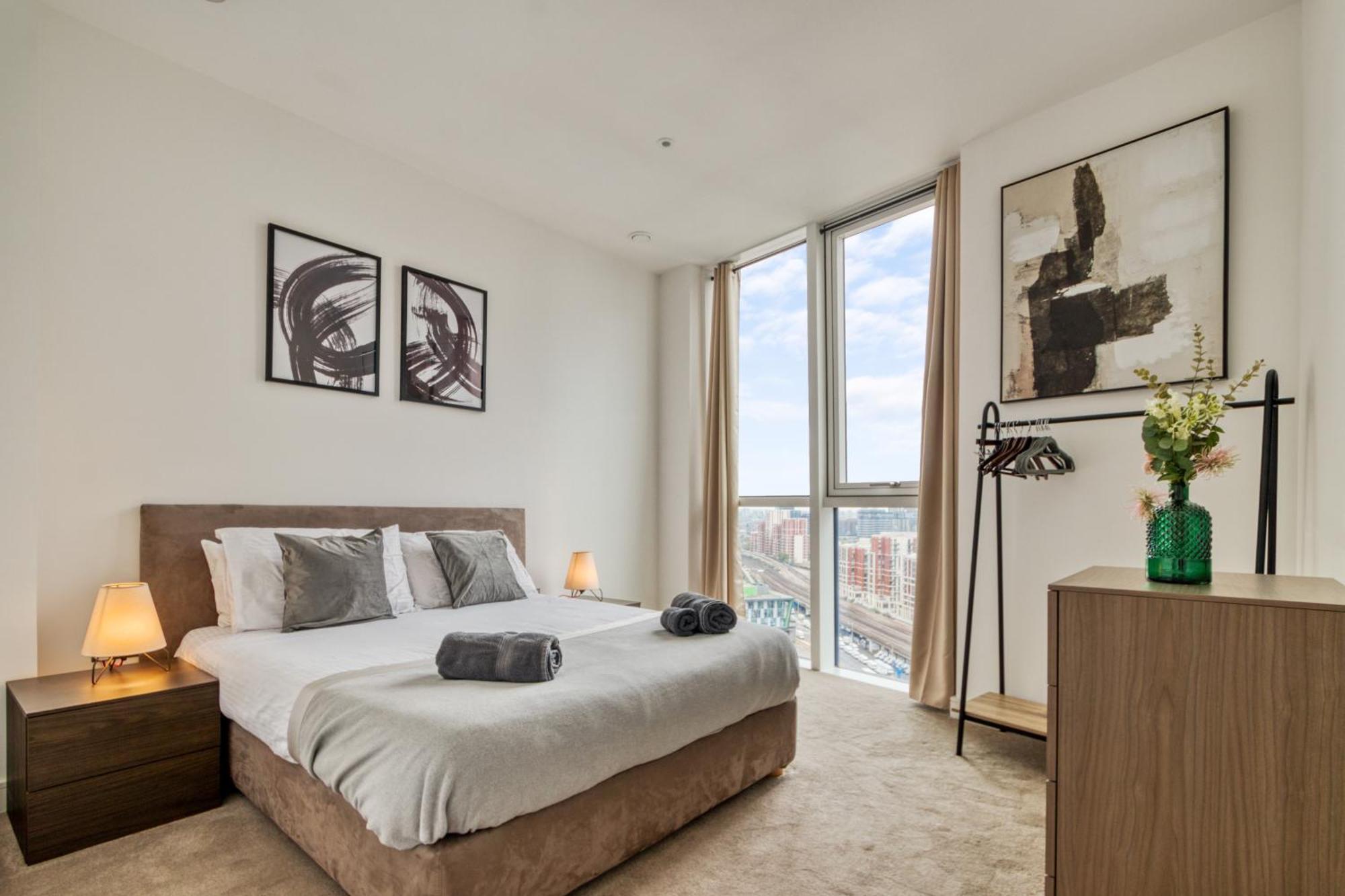 Stunning 360º View Luxurious Penthouse Daire Londra Dış mekan fotoğraf