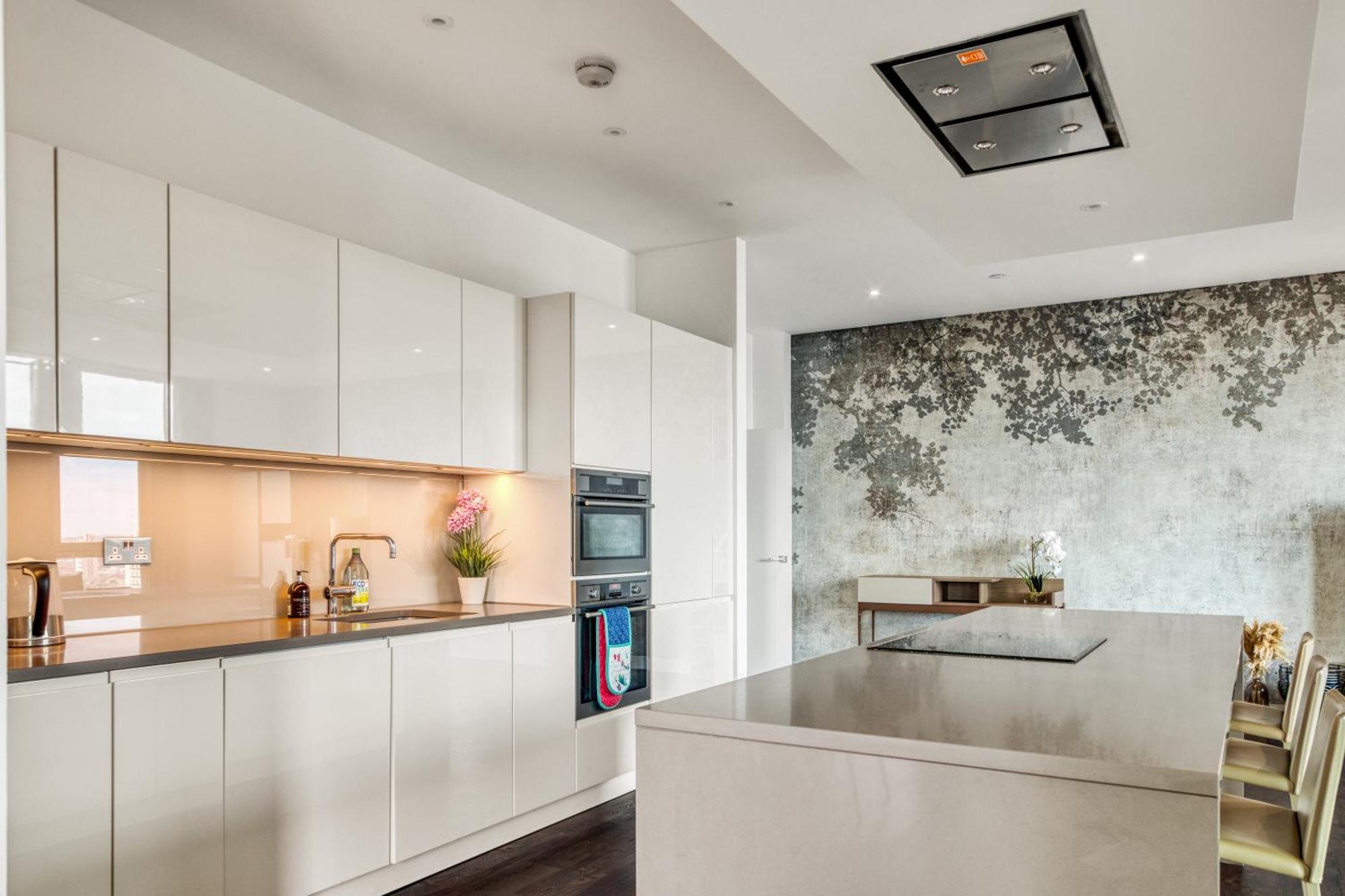 Stunning 360º View Luxurious Penthouse Daire Londra Dış mekan fotoğraf