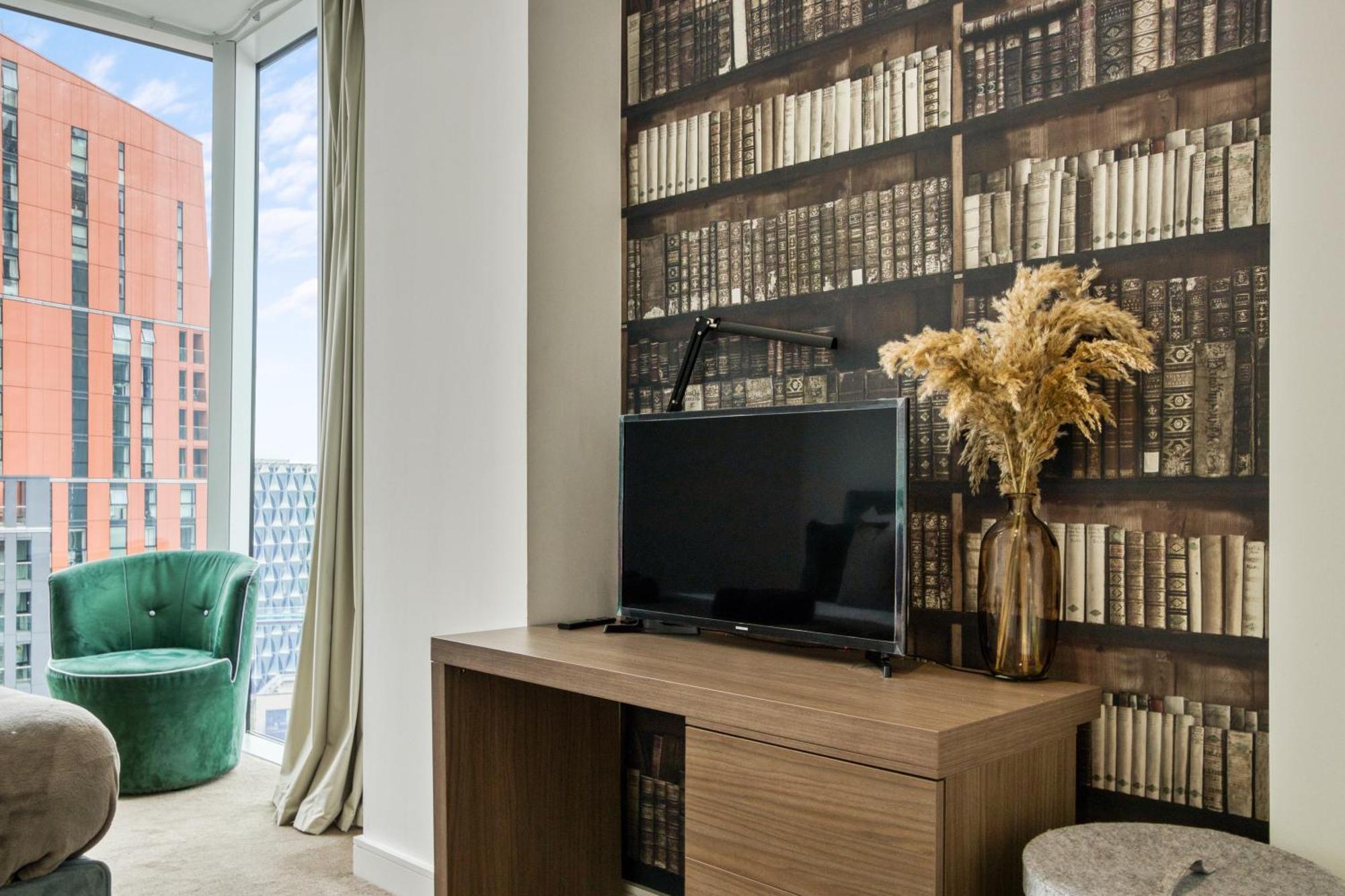 Stunning 360º View Luxurious Penthouse Daire Londra Dış mekan fotoğraf