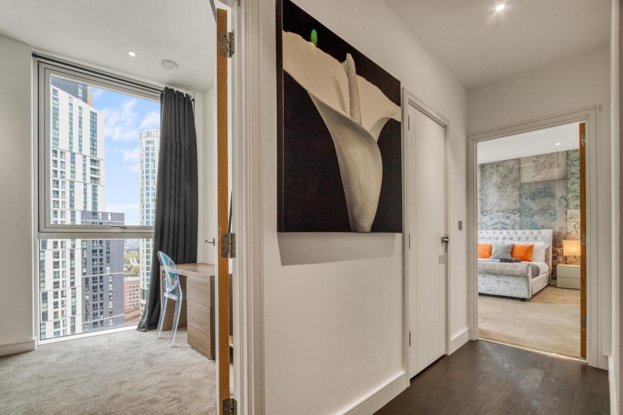 Stunning 360º View Luxurious Penthouse Daire Londra Dış mekan fotoğraf